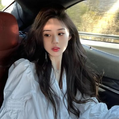 天王之女出道颜值引争议，家长出面回应，三天三夜持续发酵